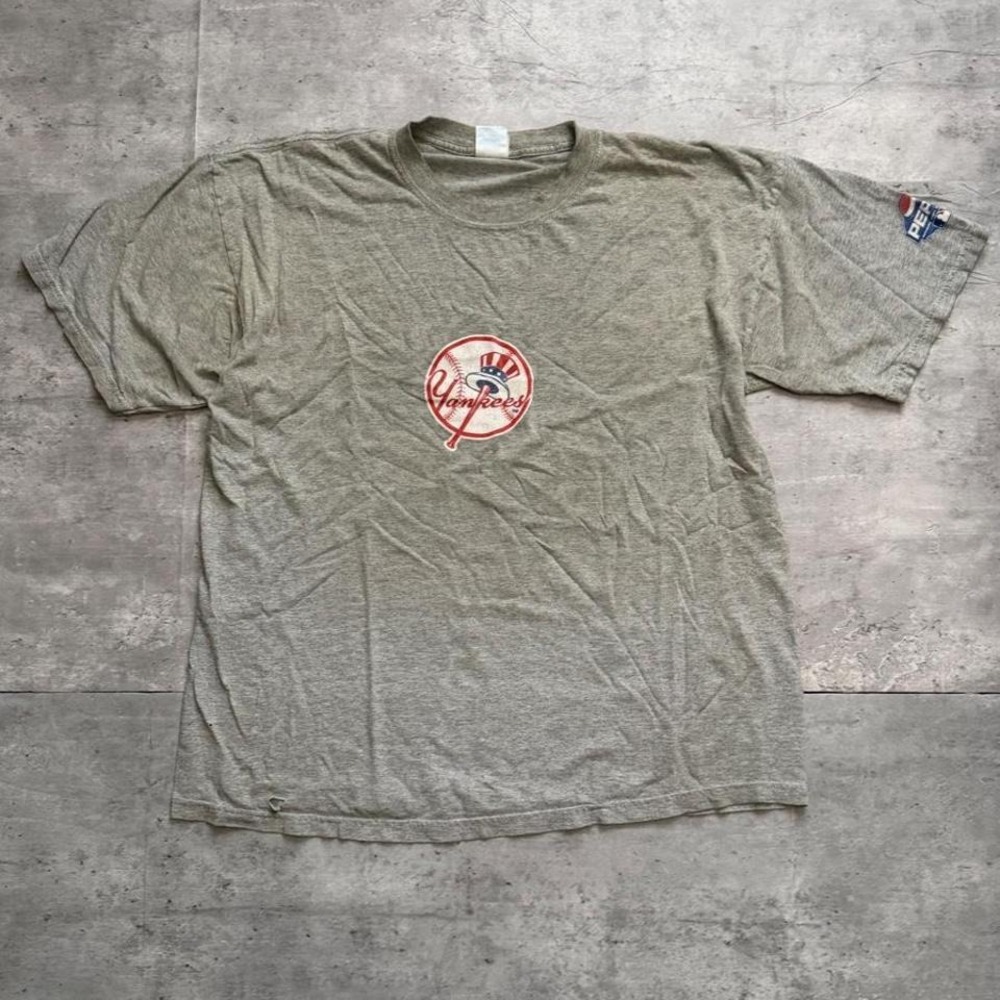 Vintage 90s MLB Yankees Baseball T-Shirt